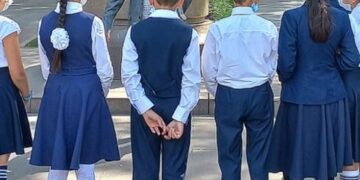 Жазушы Бейсенбай Сүлейменов балалармен кездесті
