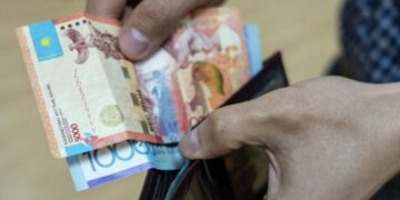 Жолаушы пойызында темекі шегуге тыйым салынды