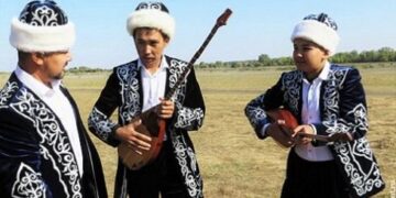 Алтай қазақтары Қазақстанға кеткен студенттер үшін алаңдайды