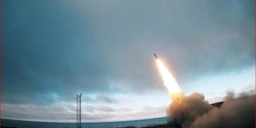 Трамп Украинаға Ресей жеріне қашықтан соққы беруге рұқсат етті