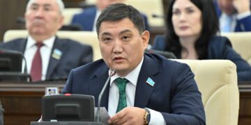 Экс-депутат Бақытжан Базарбек жол апатынан кейін мәлімдеме жасады
