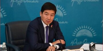Перизат Қайрат сотқа Бауыржан Байбекті шұғыл жеткізуді талап етті