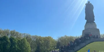 Берлин КСРО мемориалдарындағы жазуларға өзгертулер енгізгісі келеді