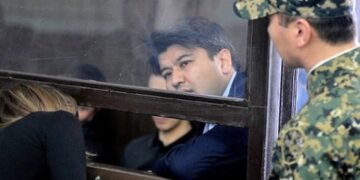 Экс-министр Бишімбаев әйелін өлтірді деген күдікпен қамауға алынды