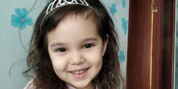 Күйеуі соғысқа кететінін білген әйел 4 жасар қызын пышақтап өлтірді