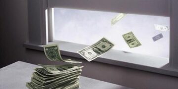 Тоқаев шетелге кеткен ақшаларды қайтаруға тапсырма берді