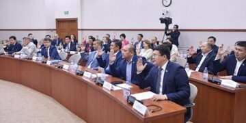 Мәжіліс депутаттары Астана атауын қайтаруды қалап отыр
