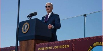 Байден Трамп келгенше Украинаға қару-жарақ беріп алуды арттыруды сұрады