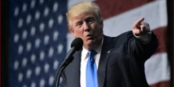 Трамп Кремльдің Украинаға қатысты саясатына наразылық білдірді