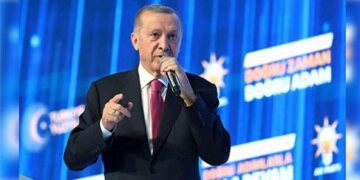 Түркия президенті тікелей эфир кезінде өзін нашар сезінді