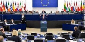 Еуропарламент Путин үшін трибунал құру жайлы қарар қабылдады