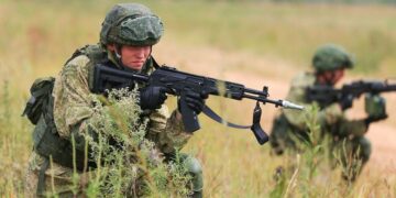 Франция батыс елдерінің Украинаға әскерилер жіберетін альянсын құрып жатыр