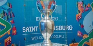 Петербордағы көріпкел мысық бүгін Италияның жеңетінін білдірді