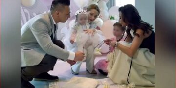 Илья Ильин қазақы дәстүрмен қызының тұсауын кесті