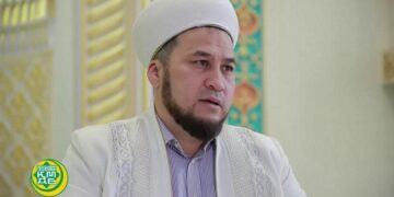 Мас болып, көлік жүргізген Қостанайдың бас имамы қызметінен босатылды