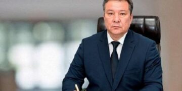 Түрмеде отырған бұрынғы облыс әкіміне балалары ән арнады