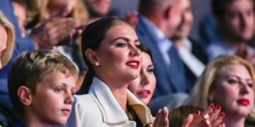 Путин үй дауына байланысты Кабаеваны боқтап жөнге салмақ болды