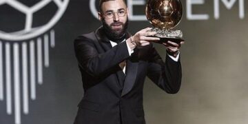 «Реалдың» футболшысы Карим Бензема «Алтын доп» иегері атанды