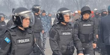 Таразда ресейлік маманның өктемшілігі жұрт ашу-ызасын туғызды (видео)