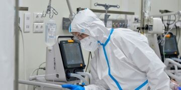 Қытайға жаудай тиген жаңа қатерлі инфекция Ресейге де жетті