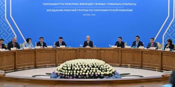 Конституциялық реформаға қатысты негізгі тәсілдер тақыланды