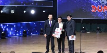 «Күлкістан» театры «Шымкент-думан» фестивалінің бас жүлдесін алды (видео)