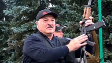 Photo of Беларусь президенті Лукашенко армияға адамдарды атуға рұқсат берді