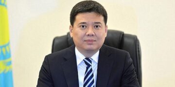 Антикор бұрынғы Әділет министрі Марат Бекетаевты құлып астына алды