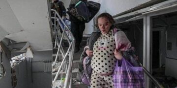 Лавров Ресейдің перзентхананы саналы түрде бомбылағанын айтты