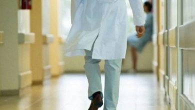 Photo of АҚШ-та бір мейіргер 10 жыл бойы пациенттерін жасырын зорлап келген