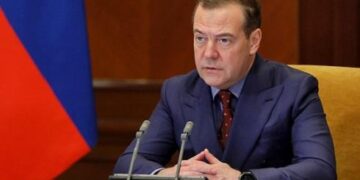 Медведев: «Біз G7 елдерінің мойындамауларына түкірмейміз»