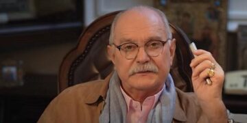 Михалков соғысқа қарсы актерлер бар фильмдерді көрсетпеуді ұсынды
