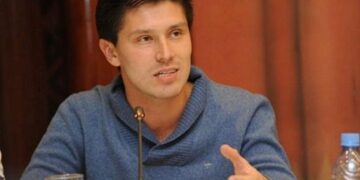 Қазақ тіліне қарсы шыққан Мухоряпов жұрттың талқысына түсіп жатыр