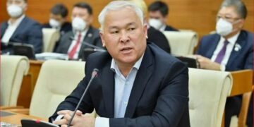 Мұрат Әбенов: «Фармацияны» жайлаған мафияға тосқауыл қойылды