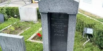 Смадияров: Мұстафа Шоқайдың Берлиндегі зираты сүрілгелі жатқан жоқ