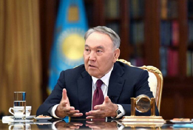 Нұрсұлтан Назарбаев өзіне үйлеспейтін «академик» атағынан да айырылды