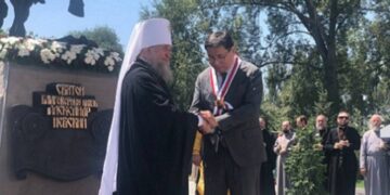 Алматыға ресейлік шовинист келіп, Невский ескерткішін ашып берді