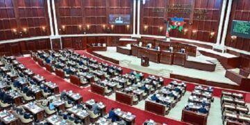 Әзербайжан парламенті Мәскеуге депутаттарын жіберуден бас тартты