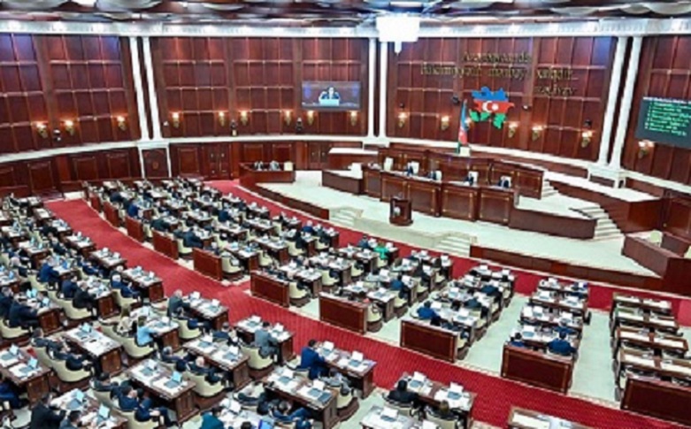 Әзербайжан парламенті Мәскеуге депутаттарын жіберуден бас тартты
