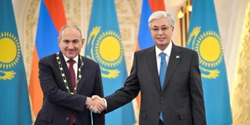 Президент Қасым-Жомарт Тоқаев Никол Пашинянды сайлаудағы жеңісімен құттықтады