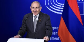 Кремль сайлау алдында Пашинянға қарсы ақпарат соғысын бастады