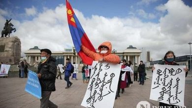 Photo of Моңғолдар Қытай министрін бейбіт шерумен қарсы алды