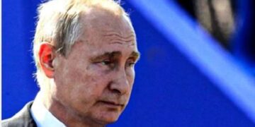Ресей жеңілді. Путин оны қалай атауды білмей отыр – Арестович