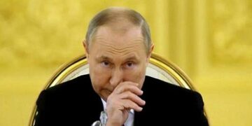 Путин өзінің резиденциясында ес-түссіз құлап қалды