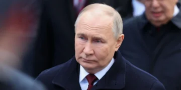 Путин Мәскеуге жасалған жойқын дрондар шабуылын елемегендей түр танытты