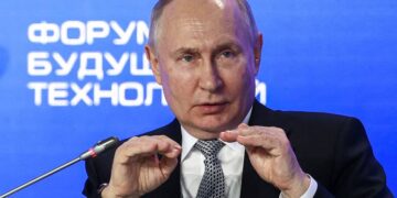 Путин шетелдіктер келешекте құрттармен қоректене бастайды деп мәлімдеді