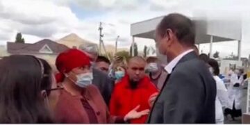 «Суретке түсу үшін келдің бе?» Министрге осындай сұрақ қойылды