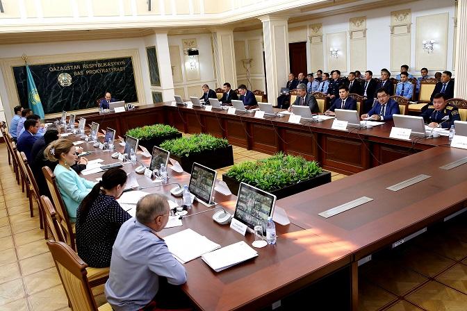 Зорлық-зомбылыққа кедейдің балалары көбірек ұрынады