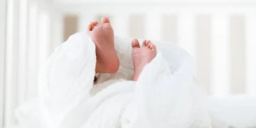 Алматылық дәрігерлер салмағы 740 грамм болып туған нәрестені аман алып қалды