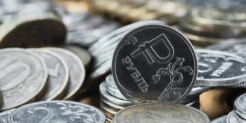 Украинадағы соғыстан Путиннің қыздары шаш-етектен пайда тауып отыр
